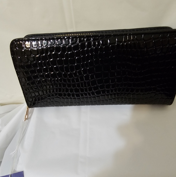 Rhinestone Flower Zippy Wallet - Picture 3 of 4